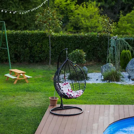 Villa Manevi *