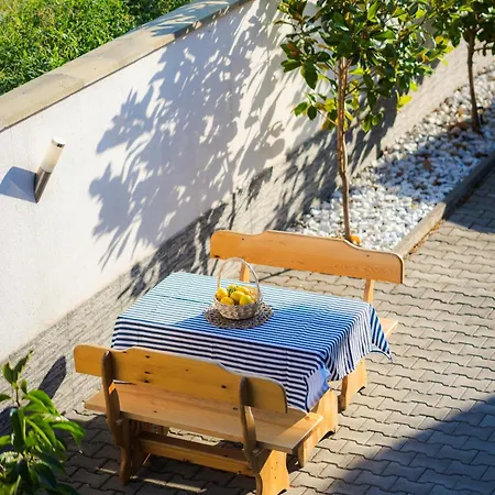 Manevi Villa
