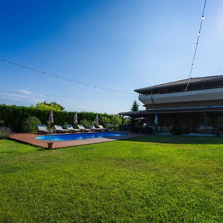 Villa Manevi Javornica