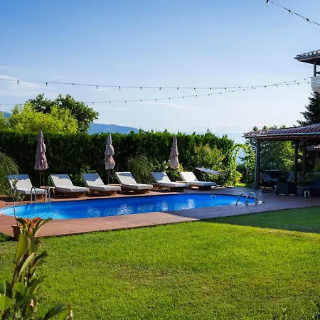 Villa Manevi
