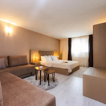 Villa Manevi *