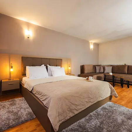 Villa Manevi
